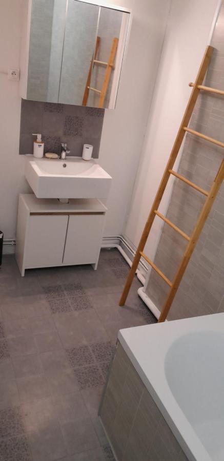 Appartement 2 Ch 40 M2 Au Pied Des Pistes De Ski Enchastrayes Exteriér fotografie